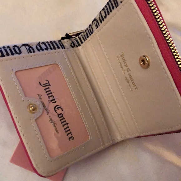 Juicy Couture Pink Flash Faux Leather Love Mode Small Zip Around Wallet NWT - Picture 10 of 16